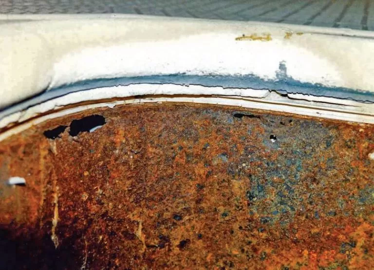 Rusting of steel in salt water